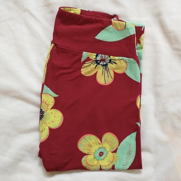 Lularoe OS Leggings 1/$10 or 3/$25